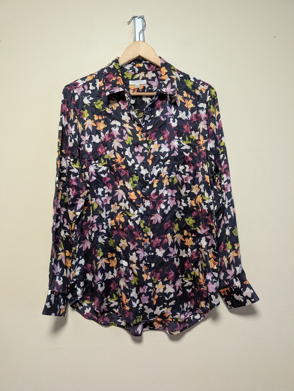 Equipment Femme 100% Silk Floral Button Down Blouse Large